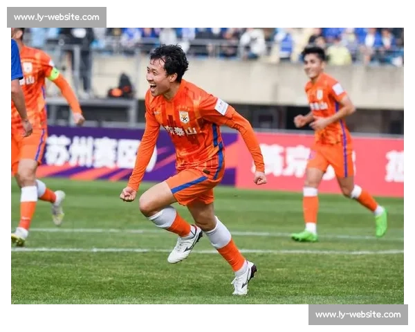 奥尔莫闪耀！莱比锡欧冠之路再添变数，球迷直呼过瘾