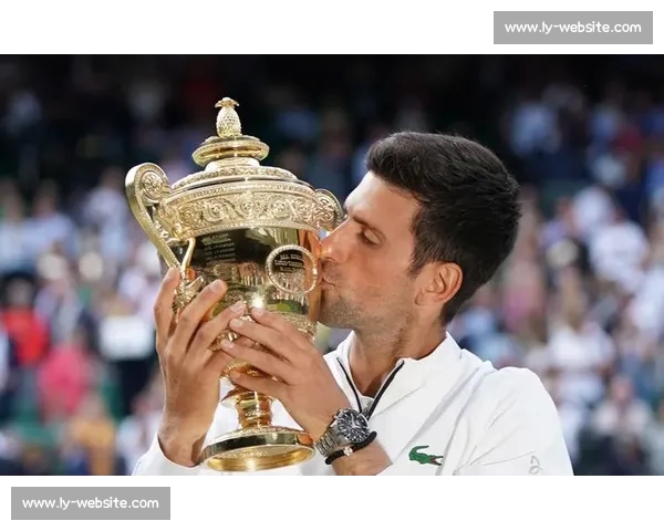 温网男单冠军的背后：不为人知的艰辛与坚持！