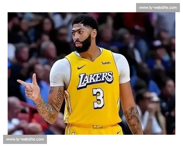 湖人防守硬汉归来,浓眉哥能否重塑防守王朝